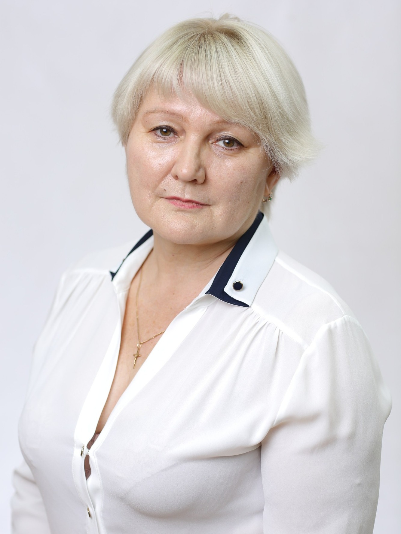 Лежнина Елена Васильевна.